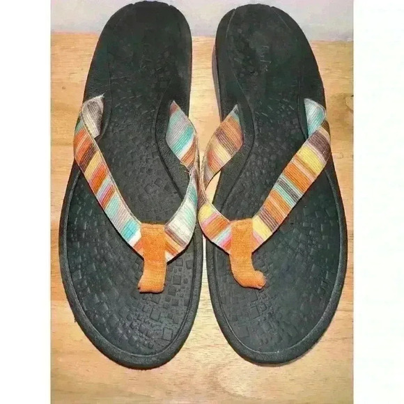 Clarks Women's Flip Flops Sandals Multi Color Striped Comfort Shoes - Picture 1 of 5